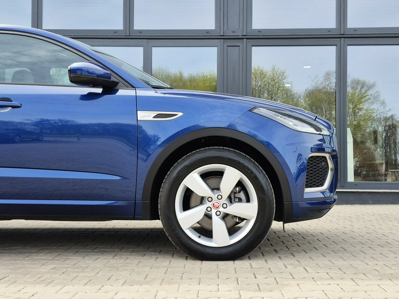 Jaguar E-Pace - Zdjęcie 7