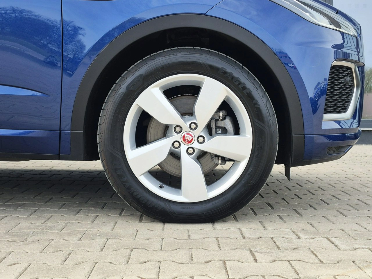 Jaguar E-Pace - Zdjęcie 8