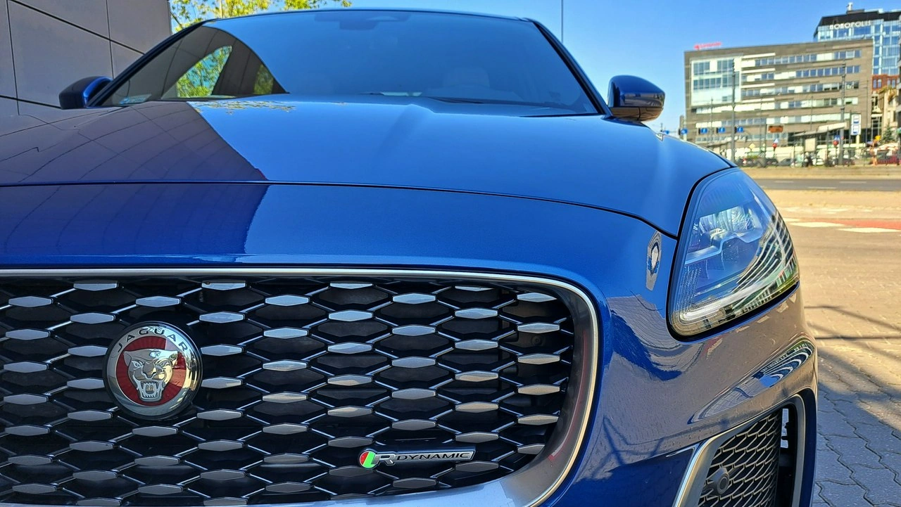 Jaguar E-Pace - Zdjęcie 8