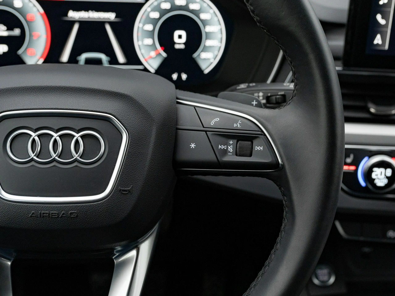 Audi A4 - Zdjęcie 16