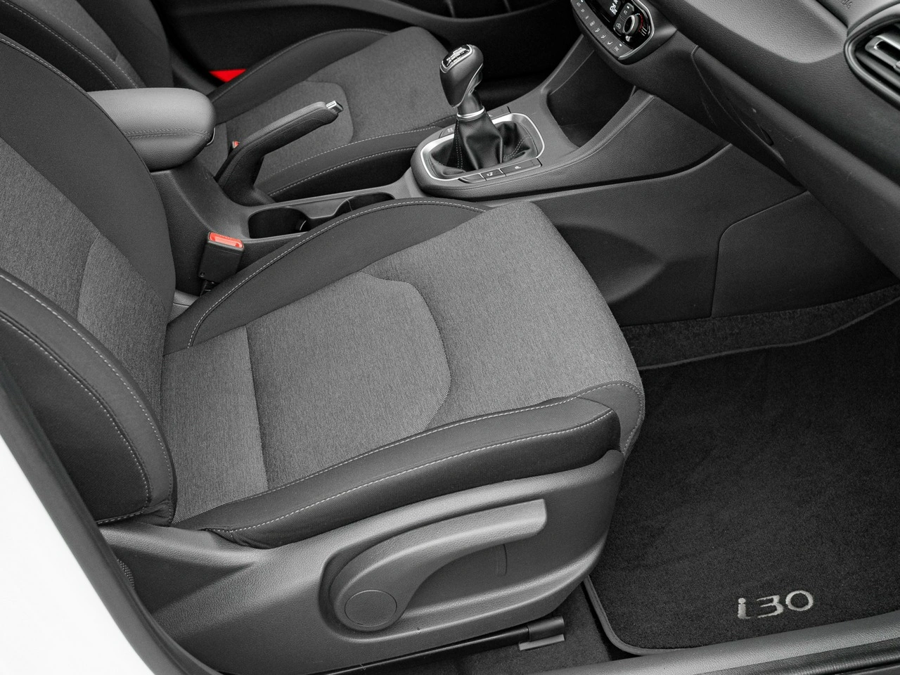 Hyundai i30 - Zdjęcie 32