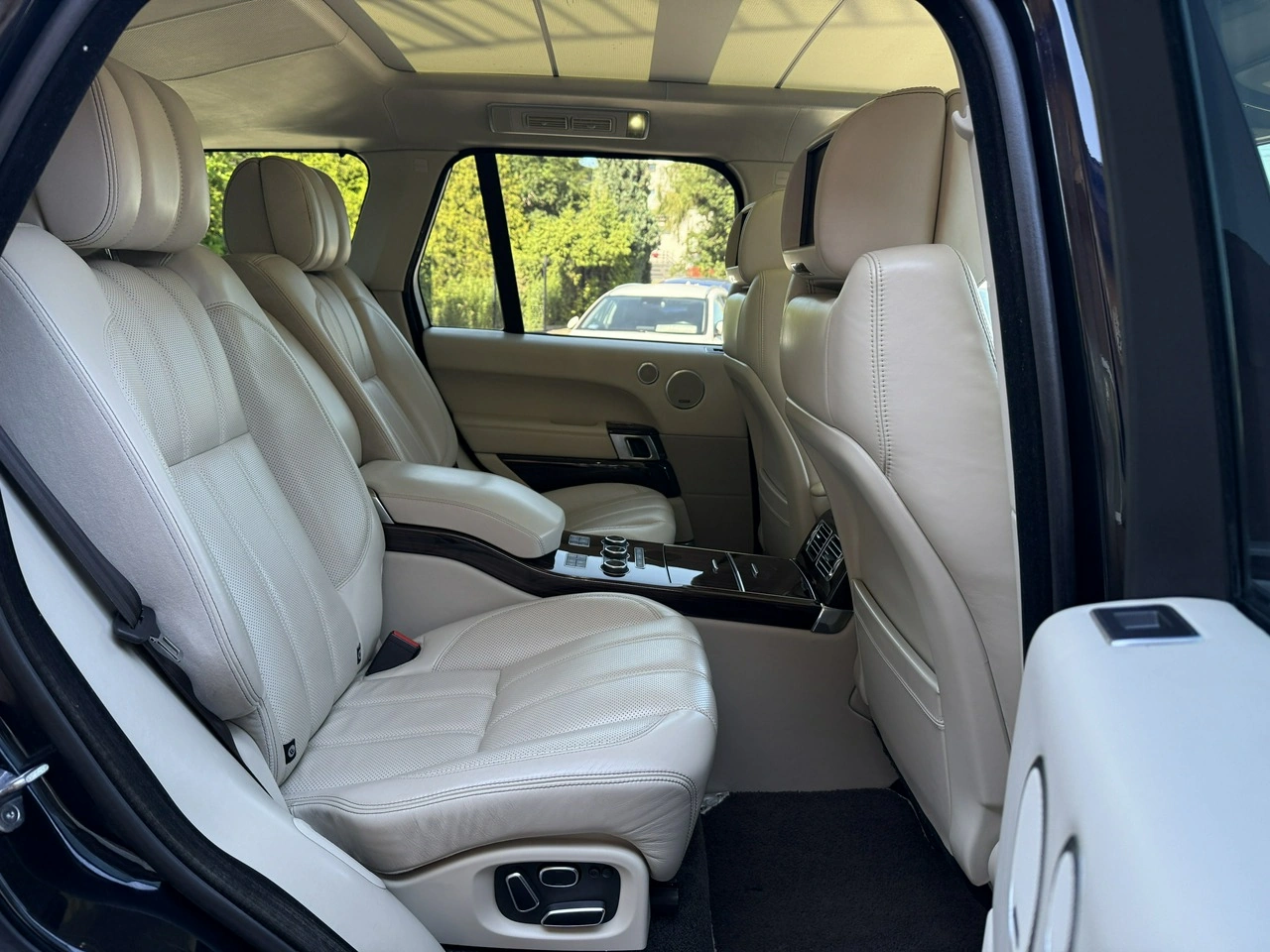 Land Rover Range Rover - Zdjęcie 25