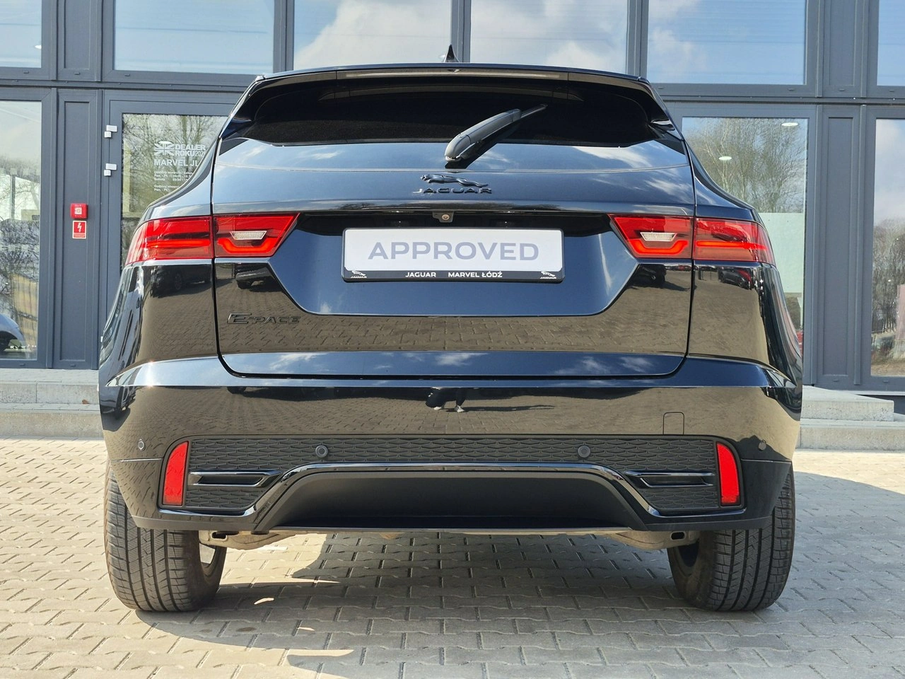 Jaguar E-Pace - Zdjęcie 10