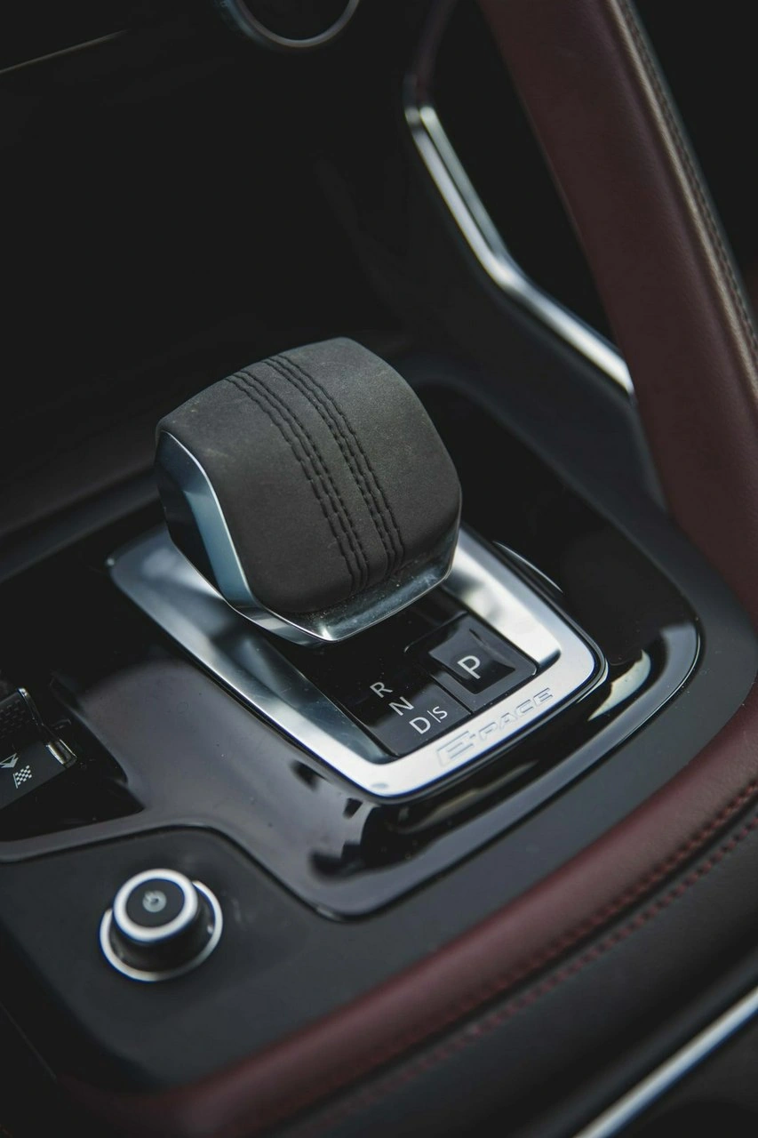 Jaguar E-Pace - Zdjęcie 16