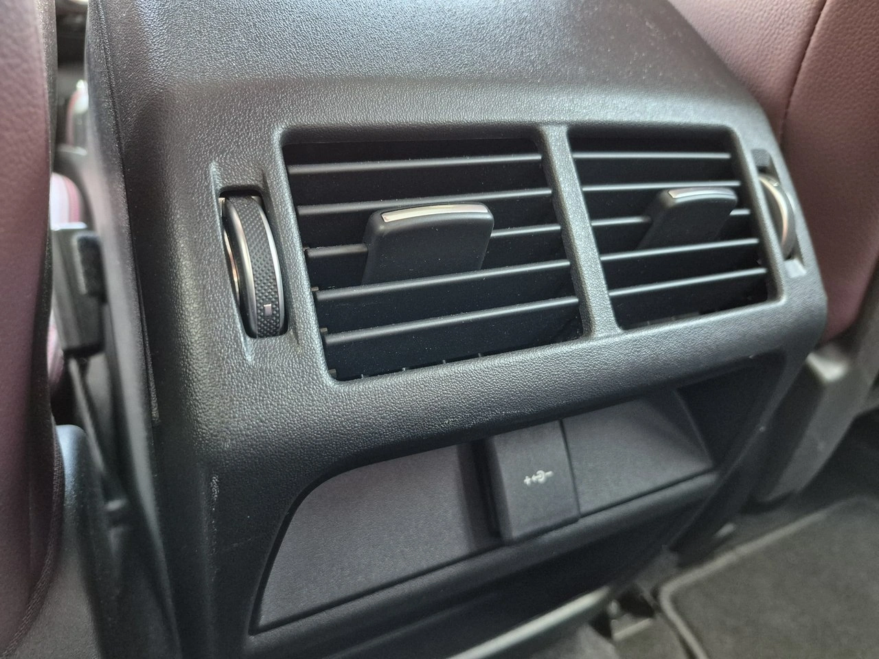 Jaguar E-Pace - Zdjęcie 20