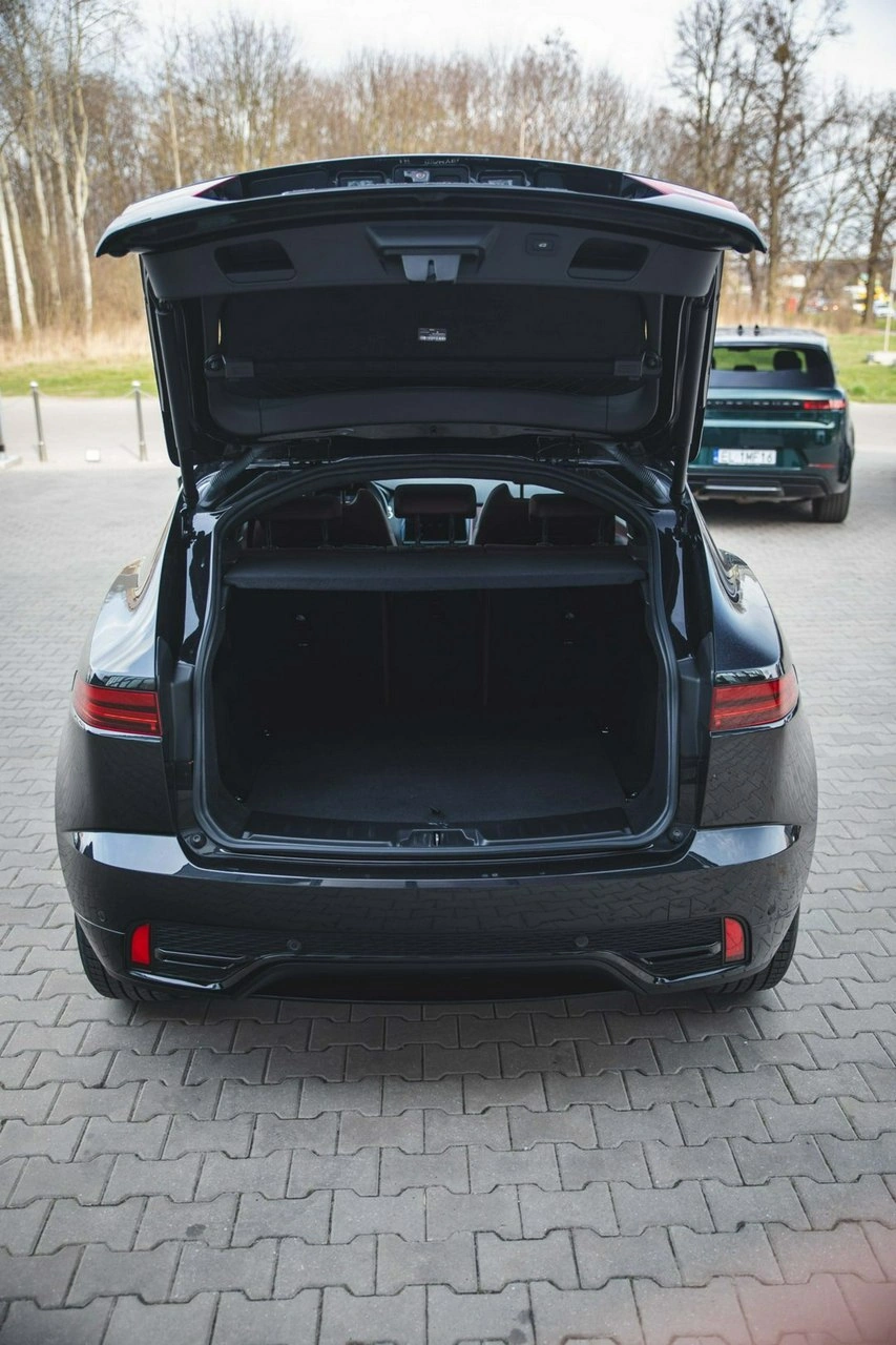 Jaguar E-Pace - Zdjęcie 21