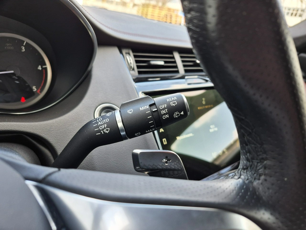 Jaguar E-Pace - Zdjęcie 31