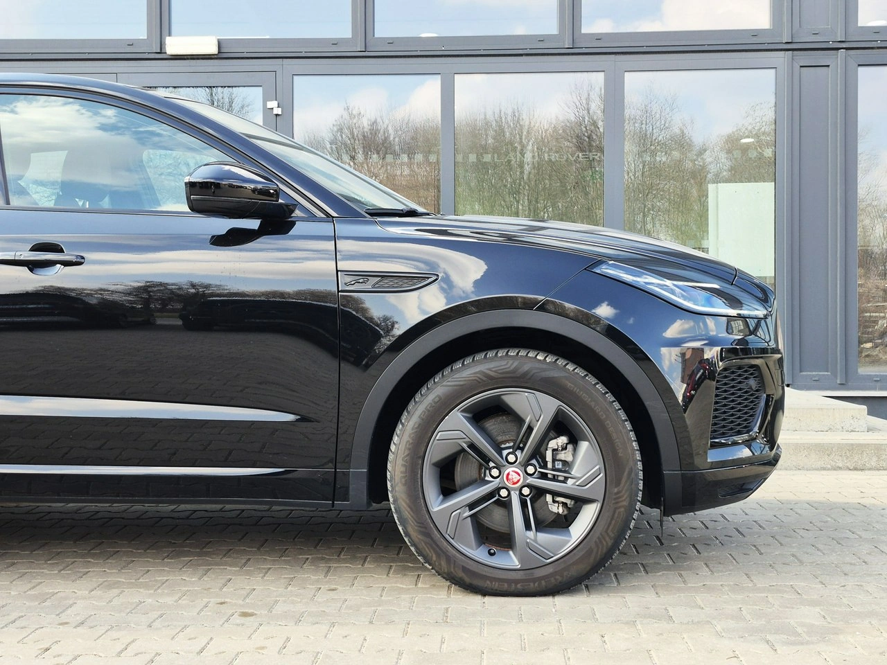 Jaguar E-Pace - Zdjęcie 6