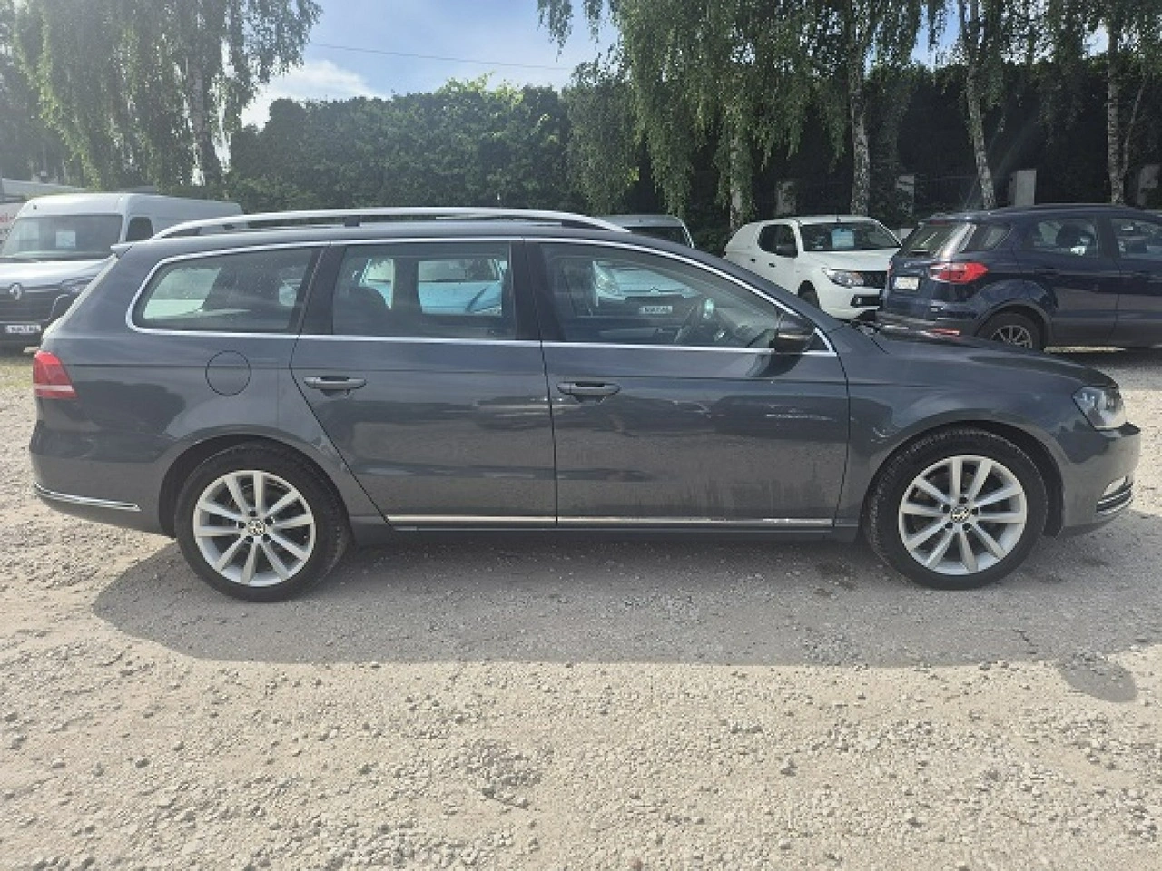 Volkswagen Passat - Zdjęcie 12