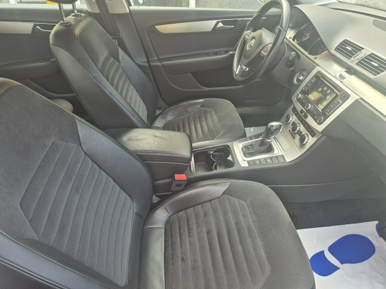 Volkswagen Passat - Zdjęcie 17