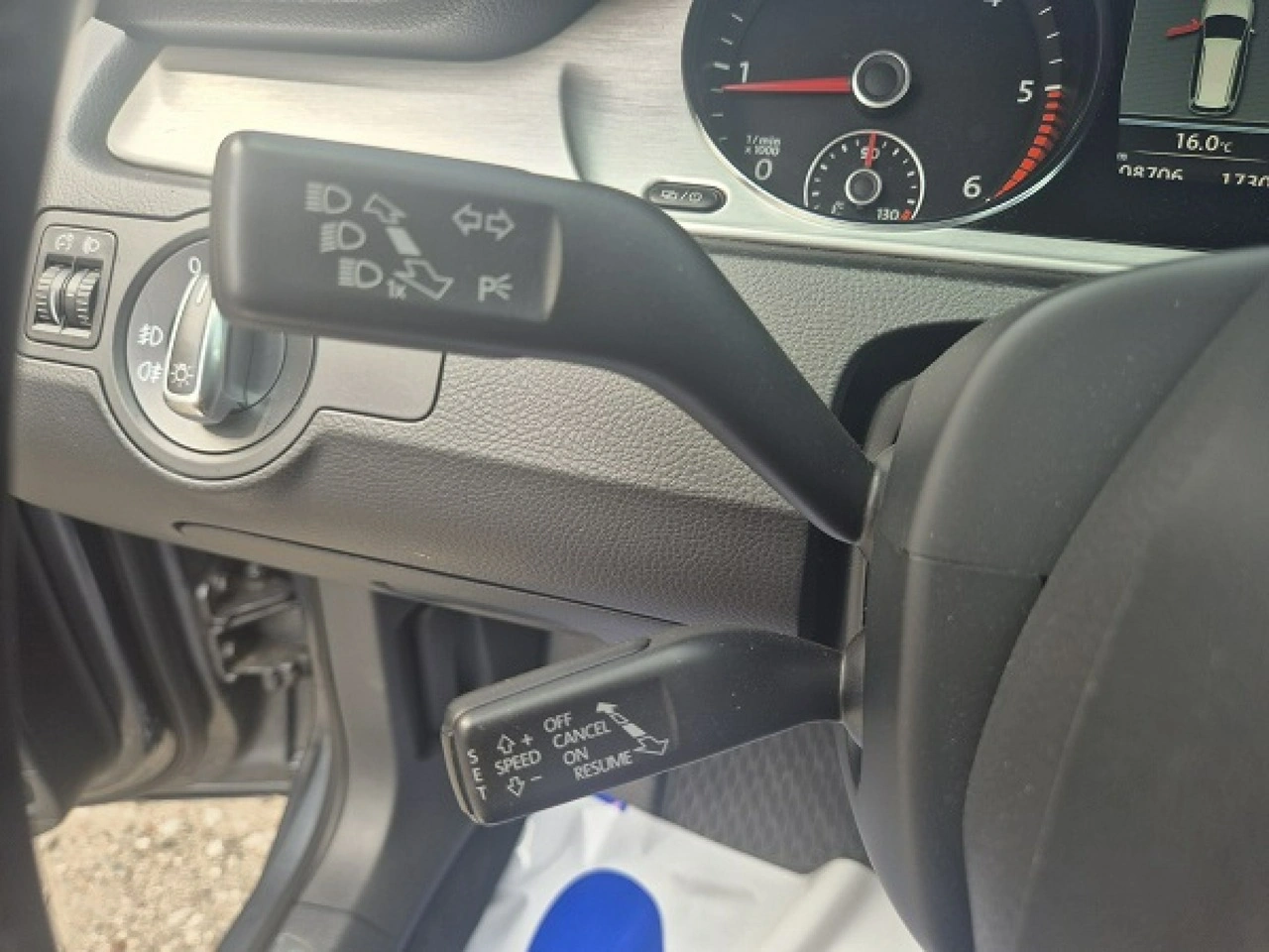 Volkswagen Passat - Zdjęcie 27