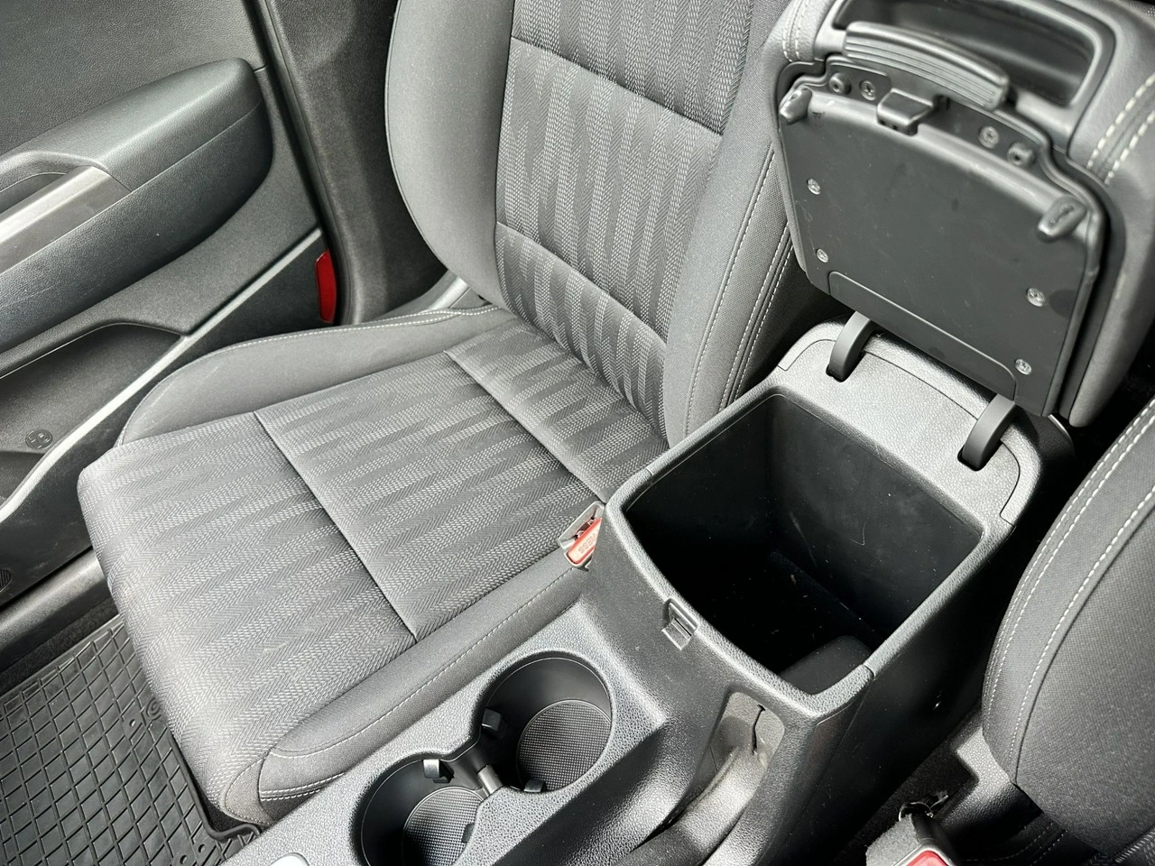 Kia Sportage - Zdjęcie 39