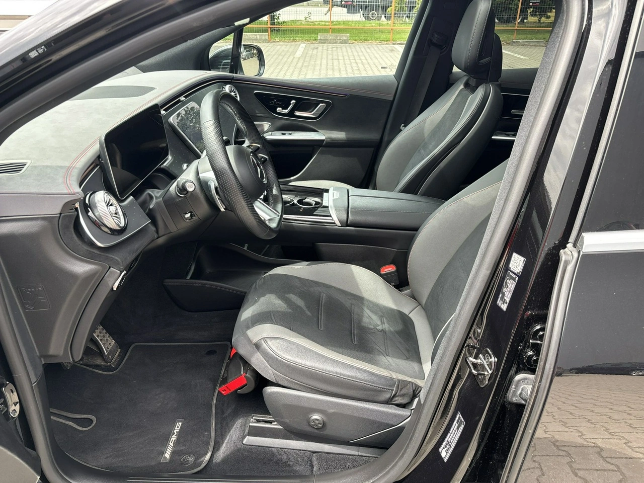Mercedes EQE - Zdjęcie 9