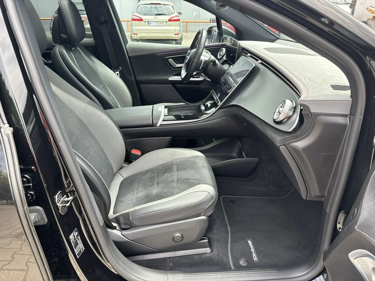 Mercedes EQE - Zdjęcie 14
