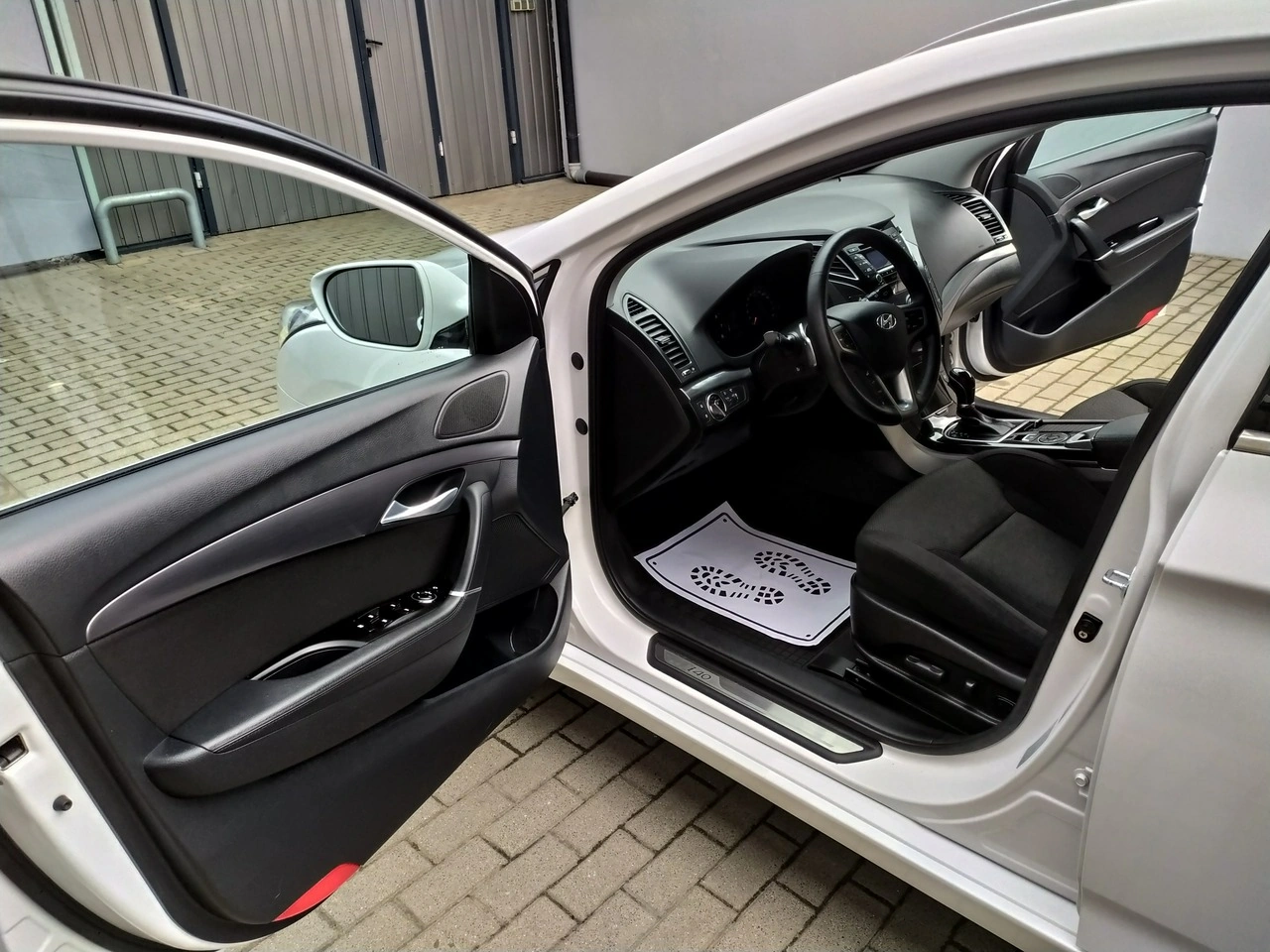 Hyundai i40 - Zdjęcie 14