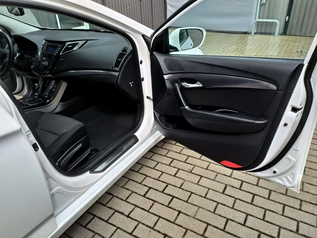 Hyundai i40 - Zdjęcie 28
