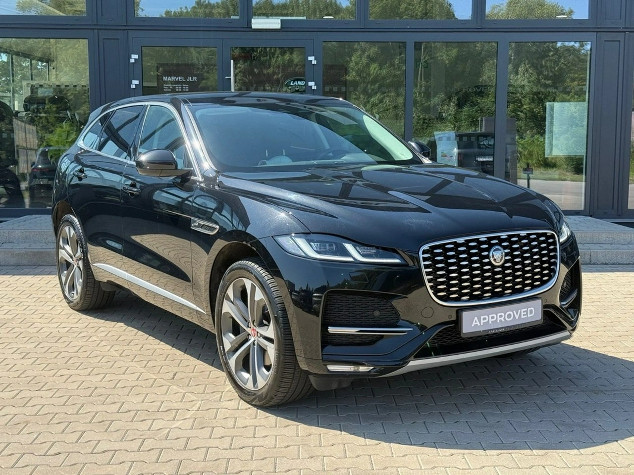 Jaguar F-Pace - Zdjęcie 1