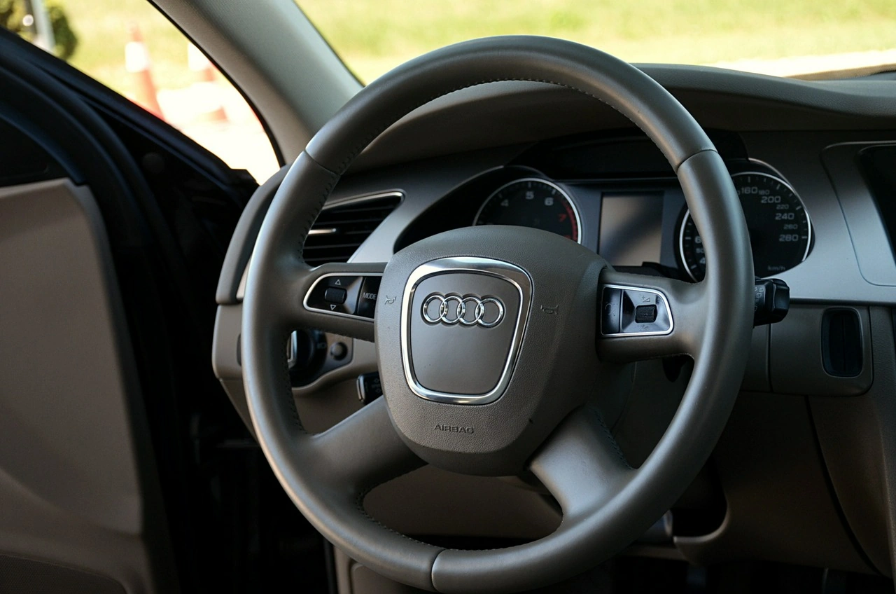 Audi A4 - Zdjęcie 17