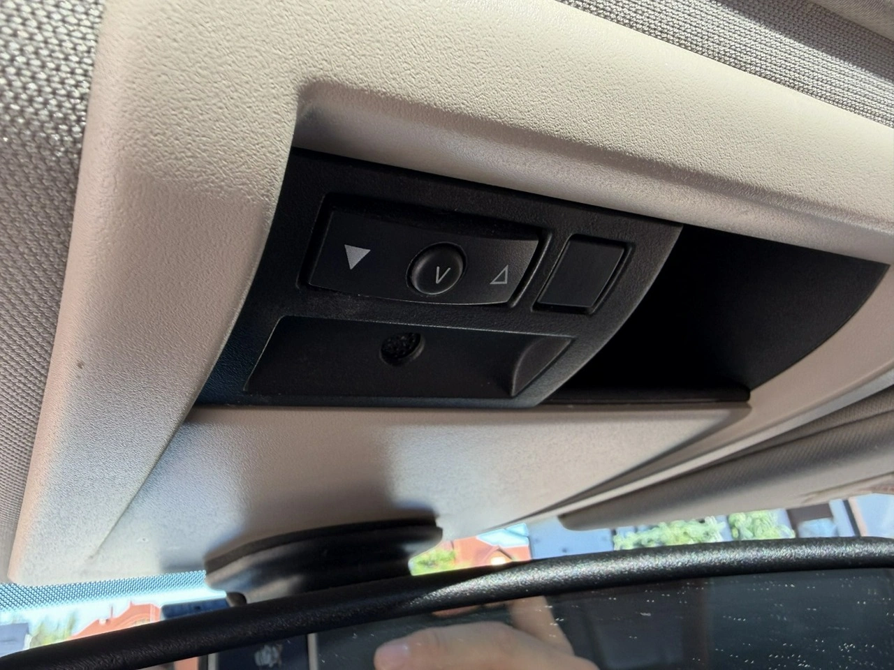 Jeep Commander - Zdjęcie 17