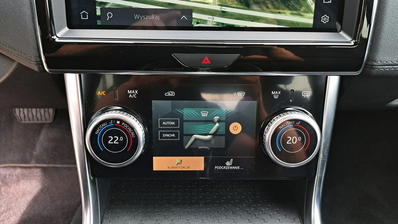 Jaguar XE - Zdjęcie 31