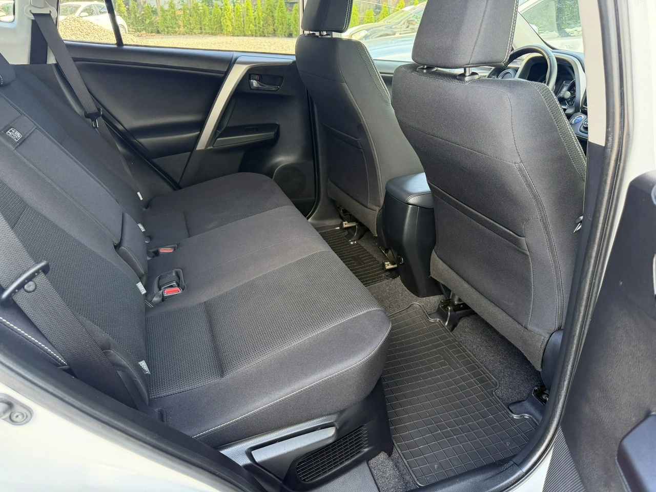 Toyota RAV-4 - Zdjęcie 29