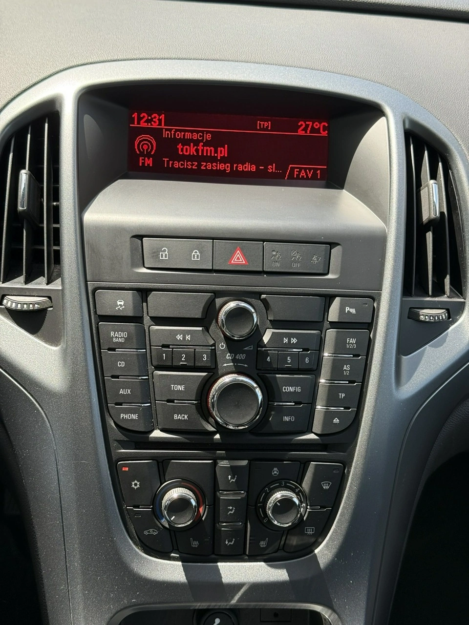 Opel Astra - Zdjęcie 24
