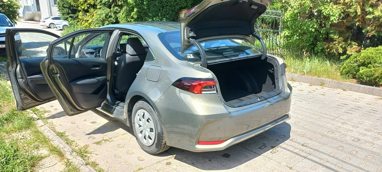 Toyota Corolla - Zdjęcie 18