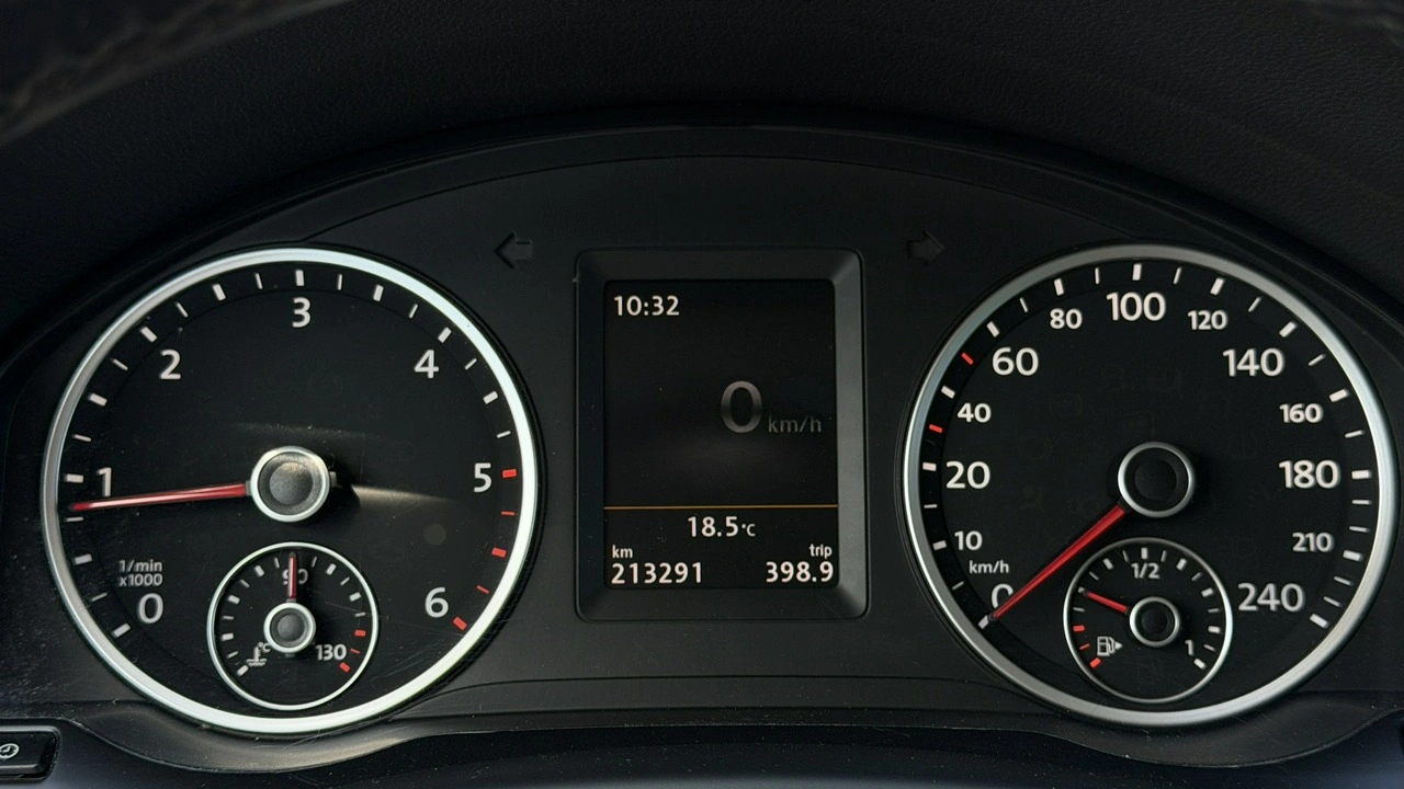 Volkswagen Tiguan - Zdjęcie 28
