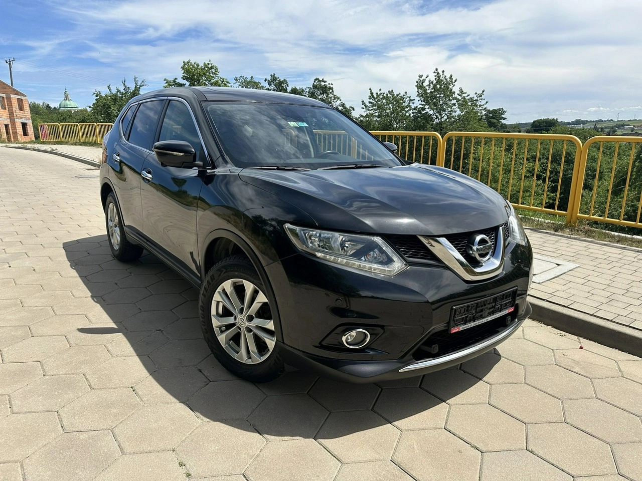Nissan X-Trail - Główne zdjęcie