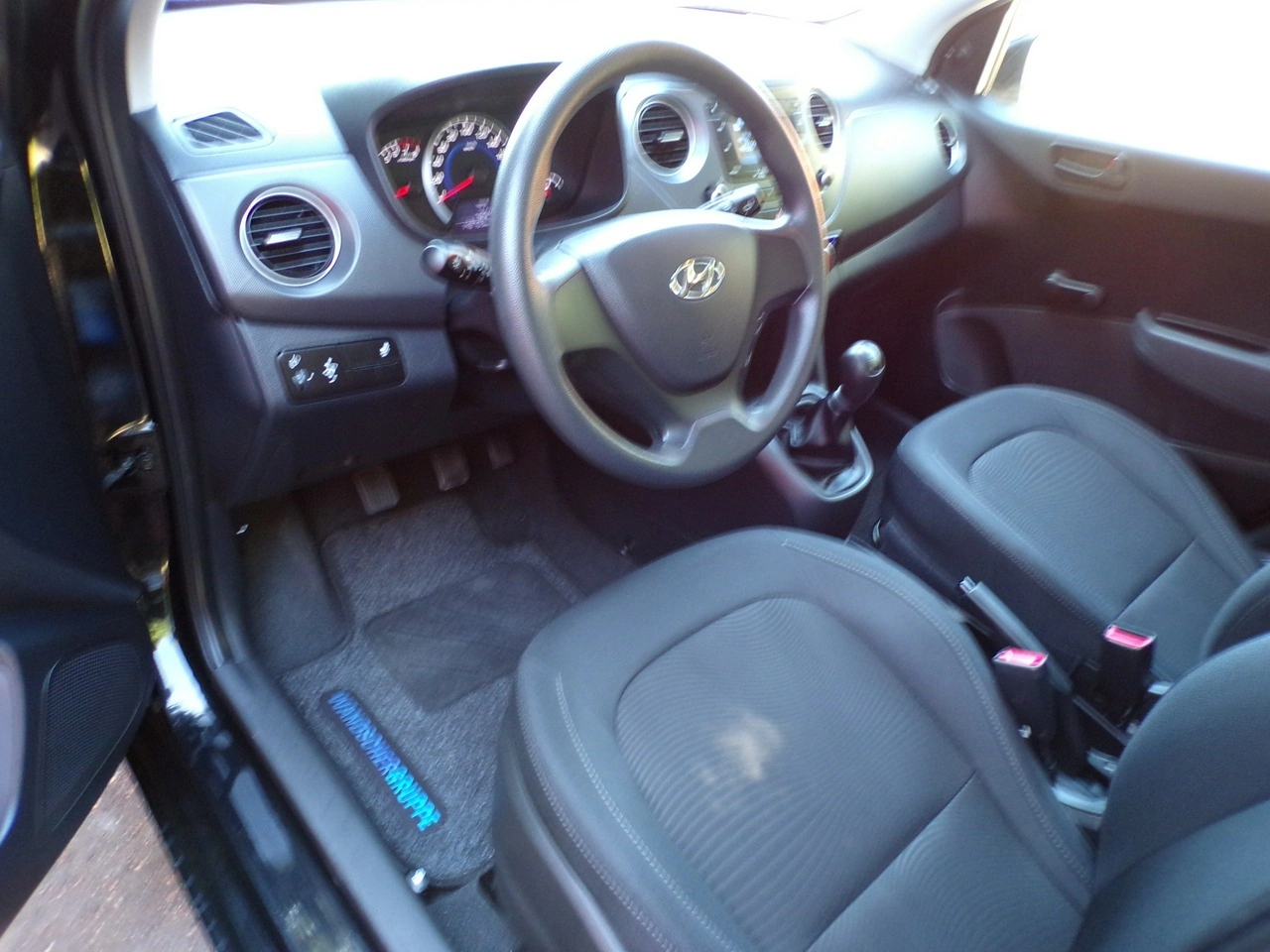 Hyundai i10 - Zdjęcie 29