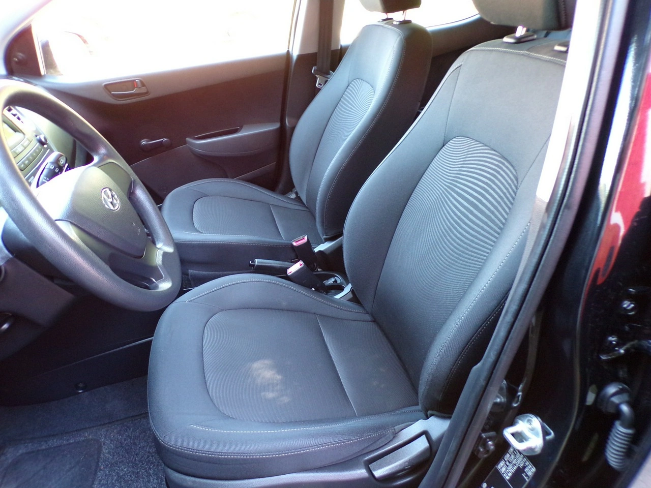 Hyundai i10 - Zdjęcie 31