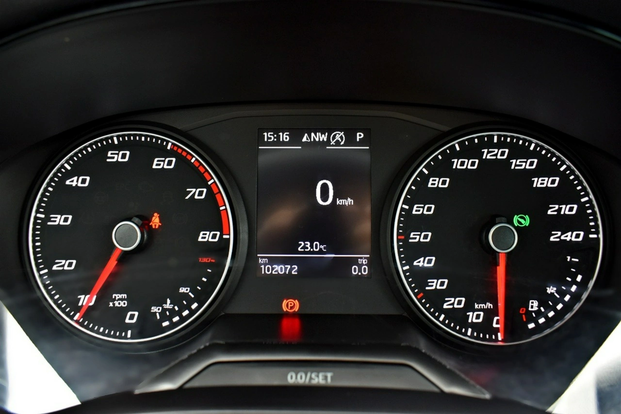 Seat Arona - Zdjęcie 15