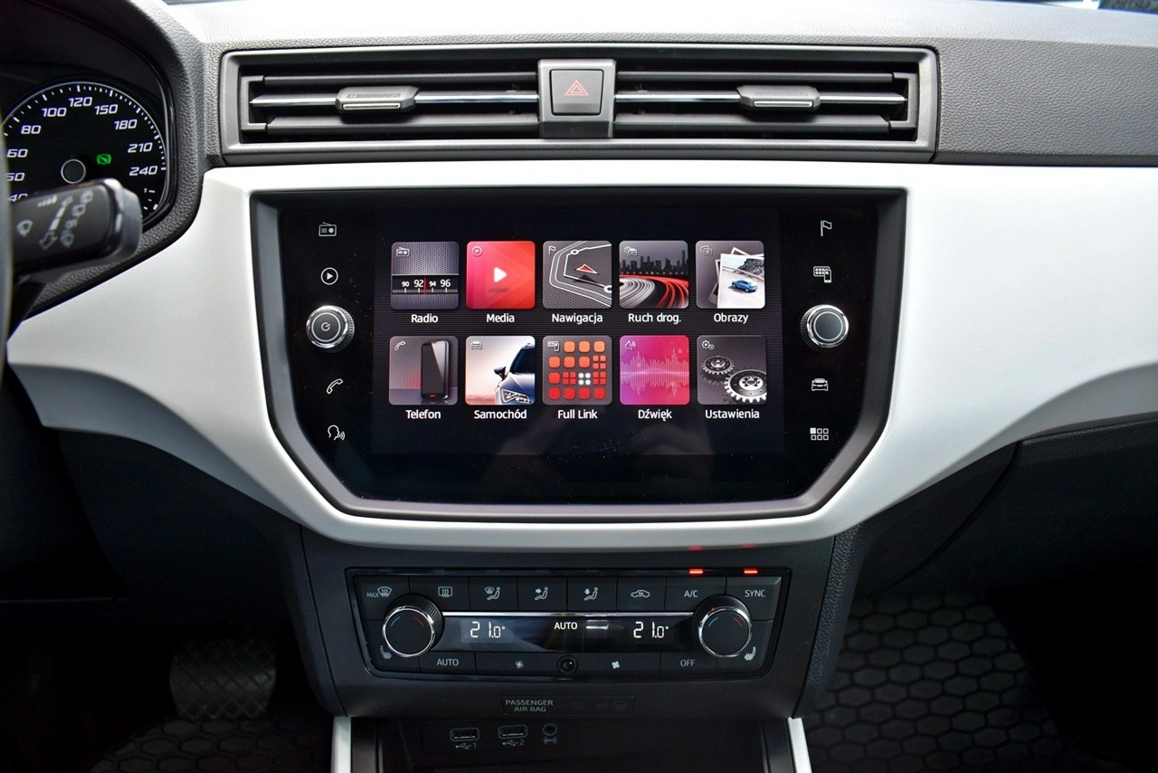 Seat Arona - Zdjęcie 18