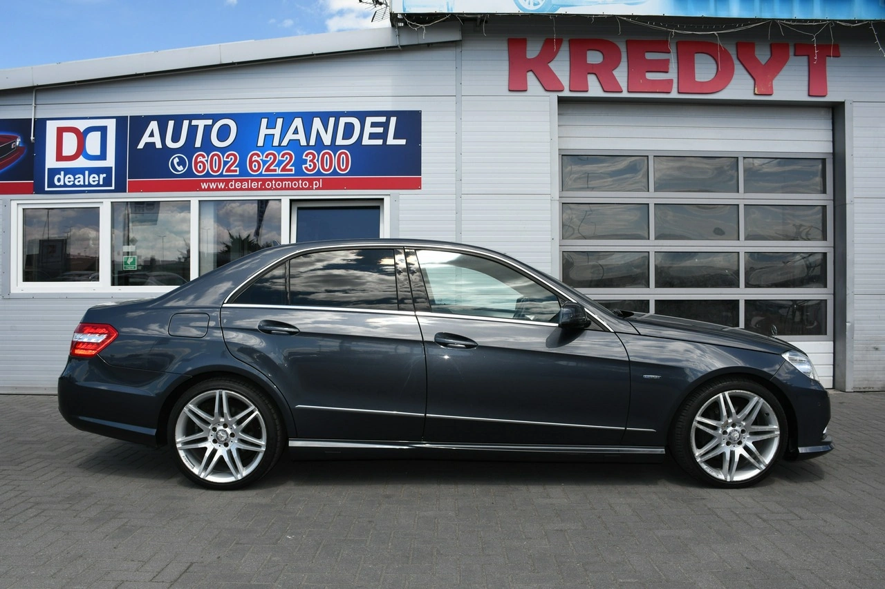 Mercedes E 220 - Zdjęcie 13