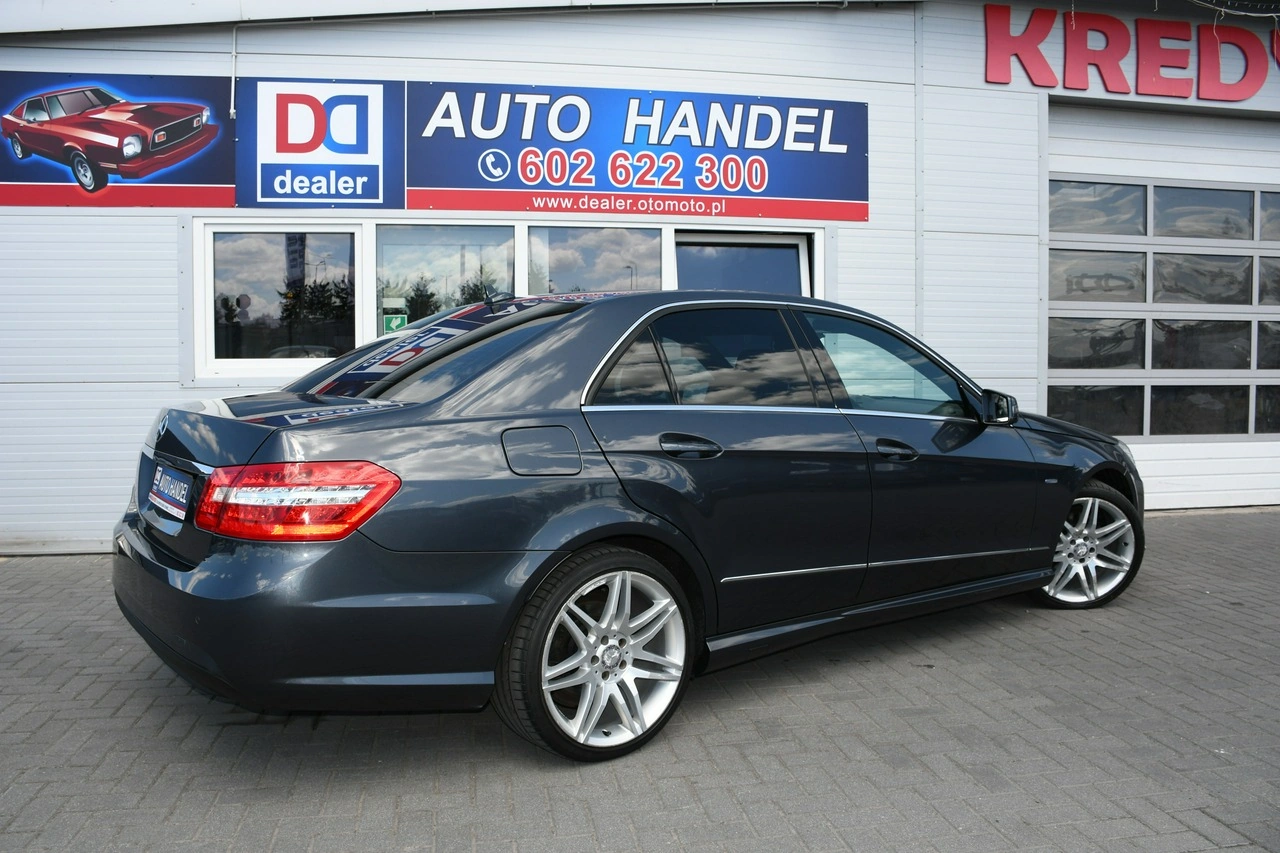 Mercedes E 220 - Zdjęcie 14