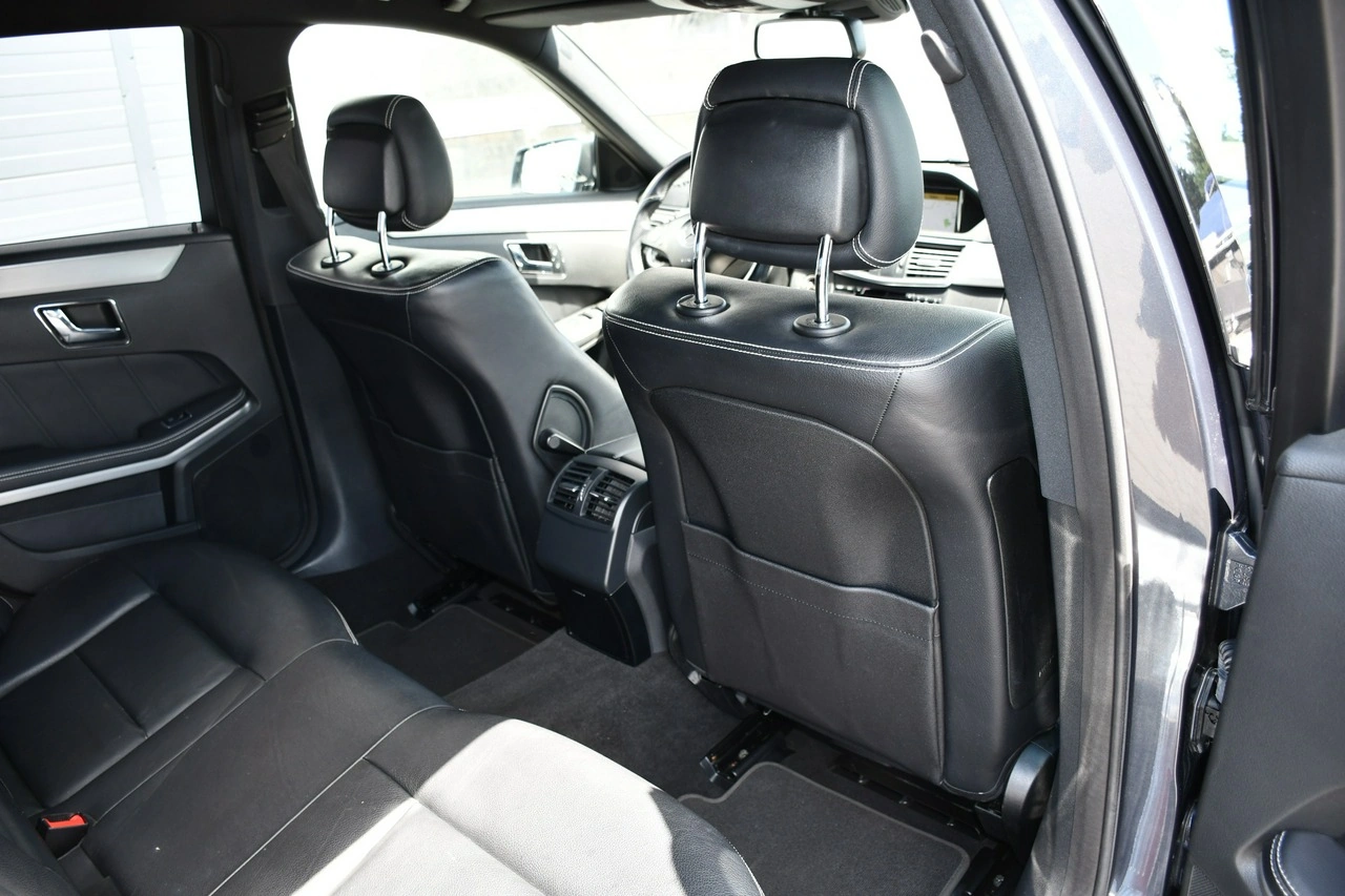 Mercedes E 220 - Zdjęcie 32