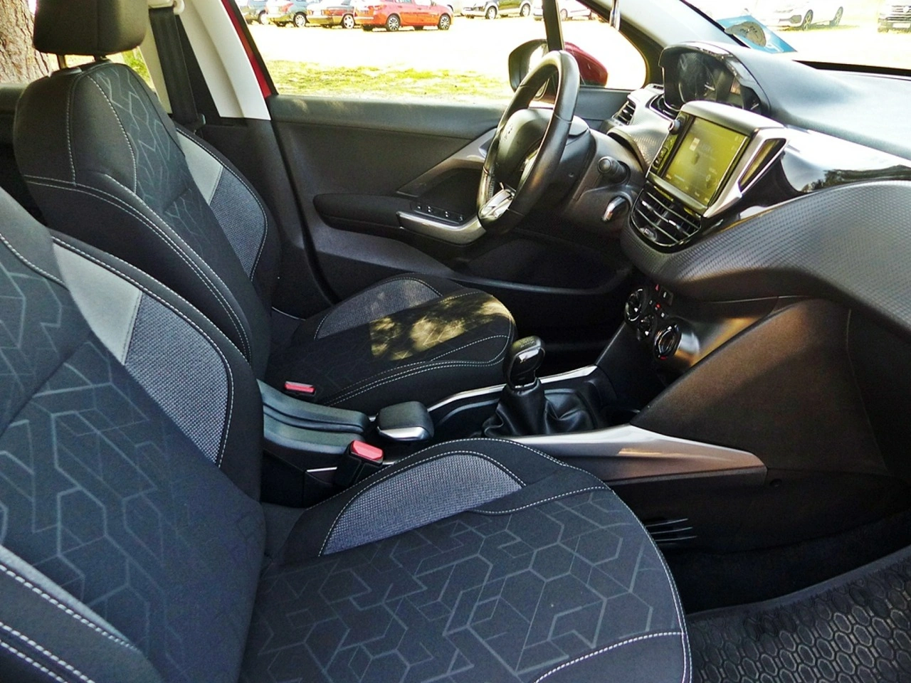 Peugeot 2008 - Zdjęcie 24