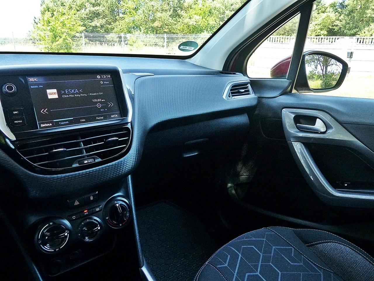 Peugeot 2008 - Zdjęcie 33