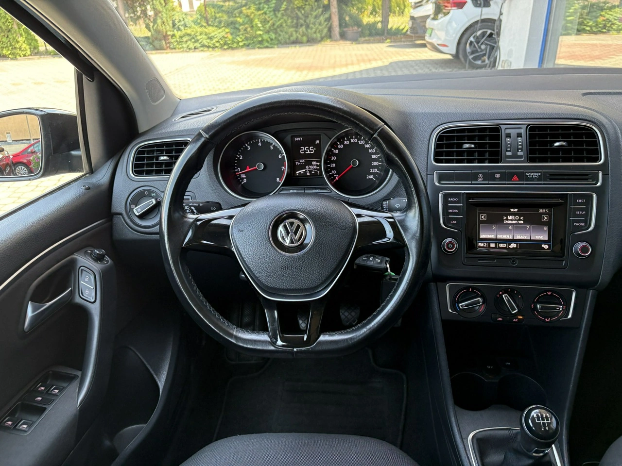 Volkswagen Polo - Zdjęcie 16