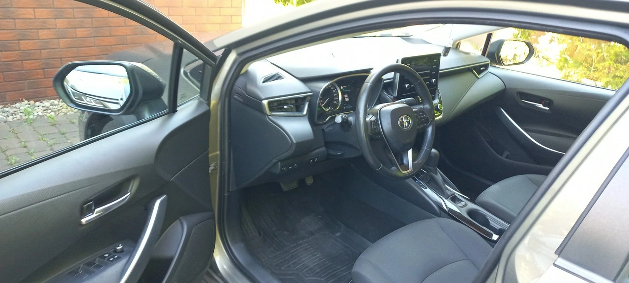 Toyota Corolla - Zdjęcie 9