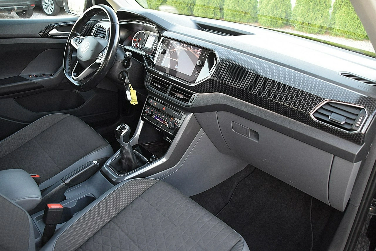 Volkswagen T-Cross - Zdjęcie 10