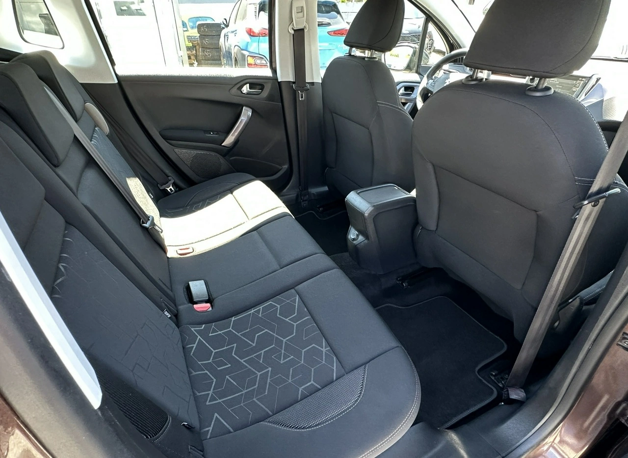 Peugeot 2008 - Zdjęcie 16