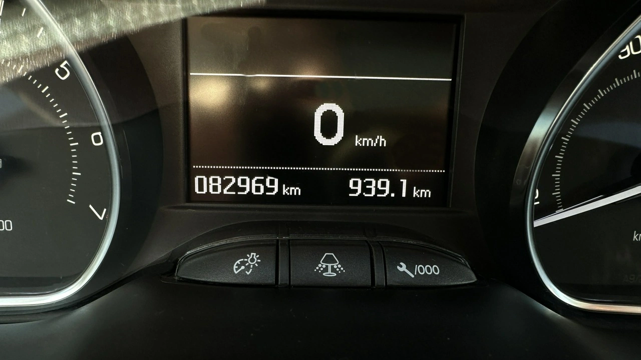 Peugeot 2008 - Zdjęcie 22