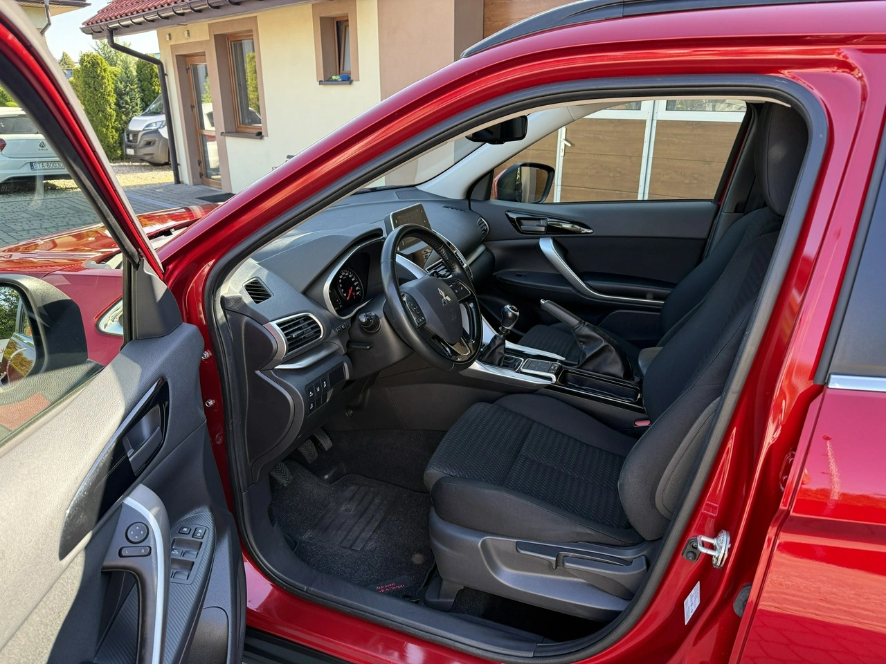 Mitsubishi Eclipse Cross - Zdjęcie 22