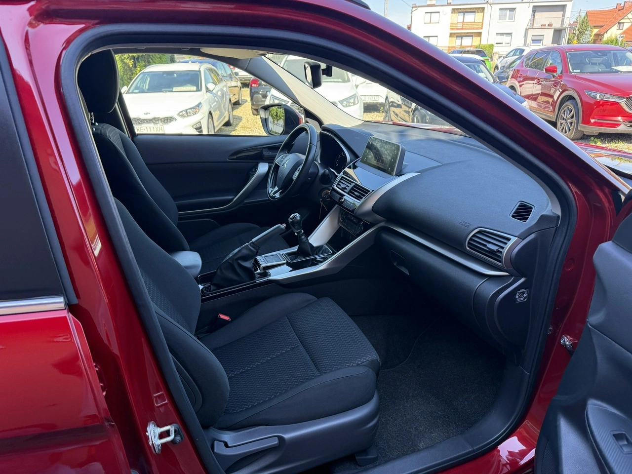 Mitsubishi Eclipse Cross - Zdjęcie 24