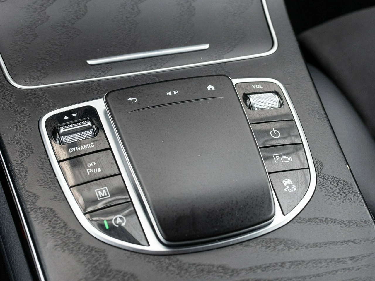 Mercedes GLC 200 - Zdjęcie 14