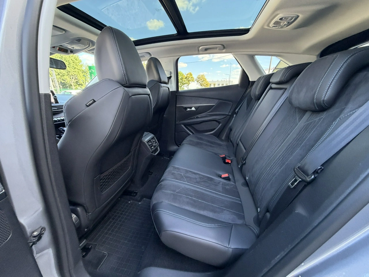 Peugeot 3008 - Zdjęcie 28