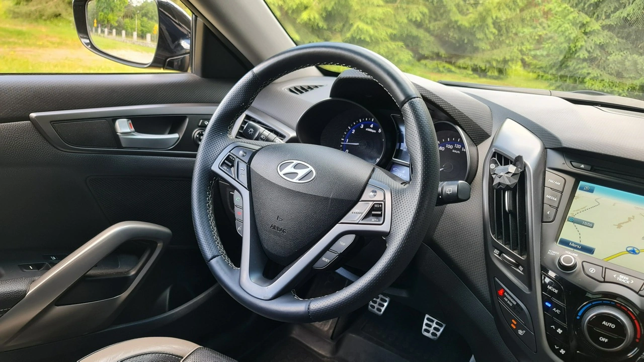 Hyundai Veloster - Zdjęcie 23