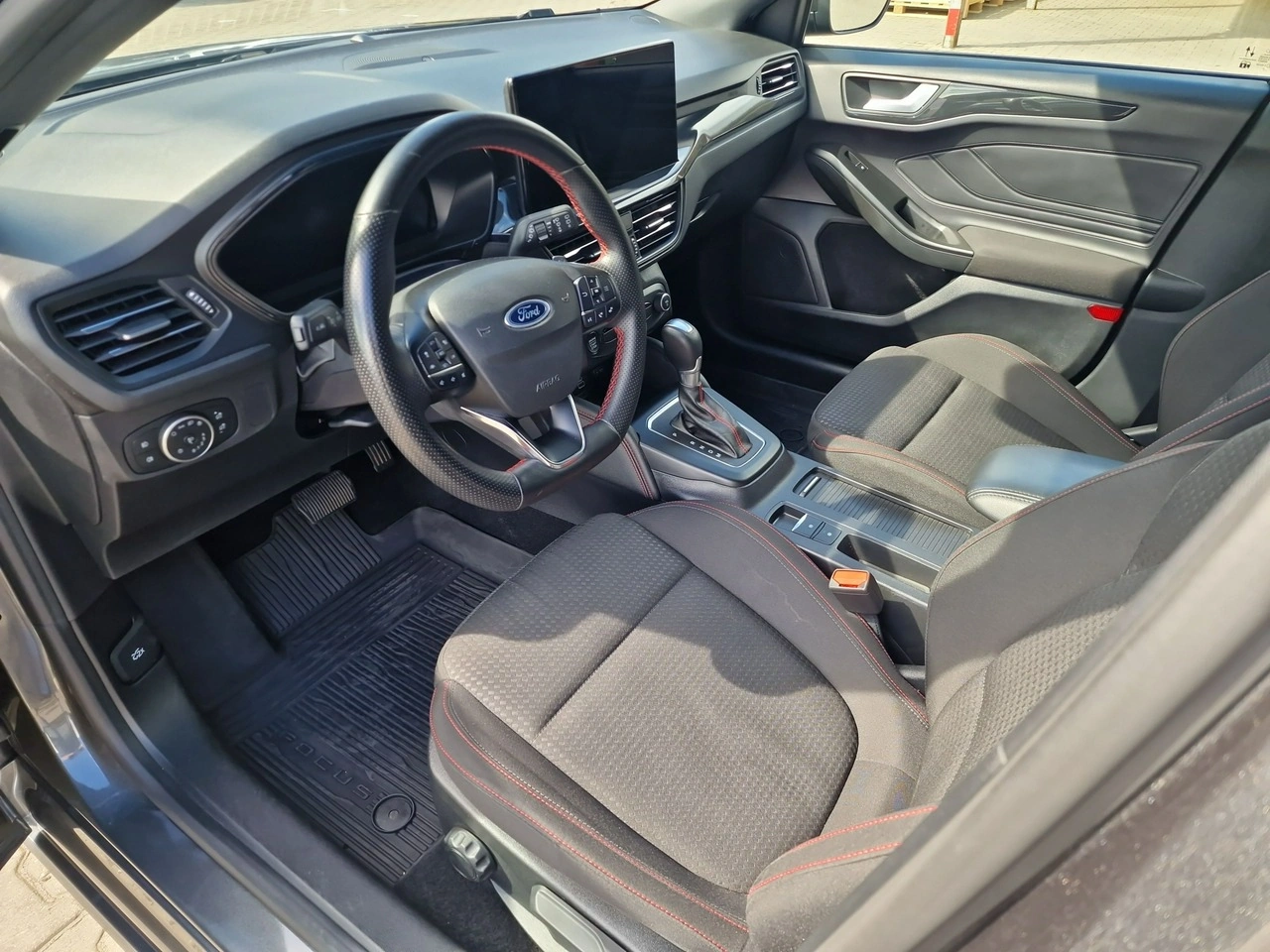 Ford Focus - Zdjęcie 11