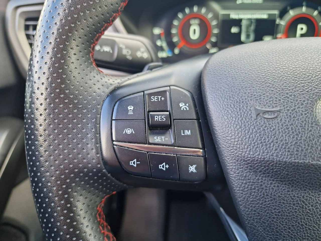 Ford Focus - Zdjęcie 17